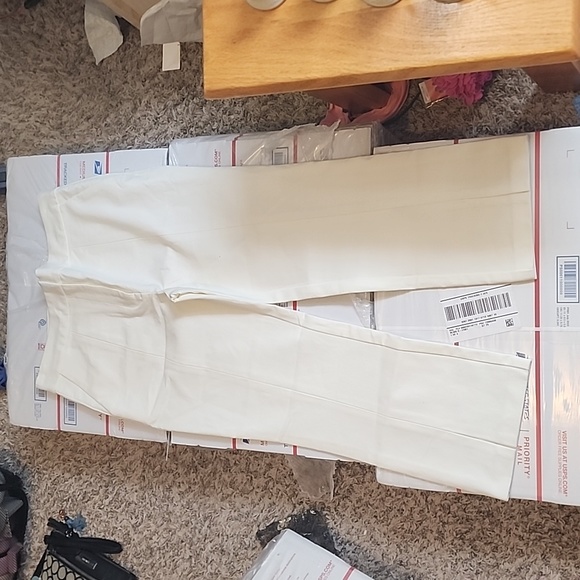 NWOT DEREK LAM 10 CROSBY - Bianca Split Ankle Crop Pants in Soft White, size 8 - Picture 2 of 8